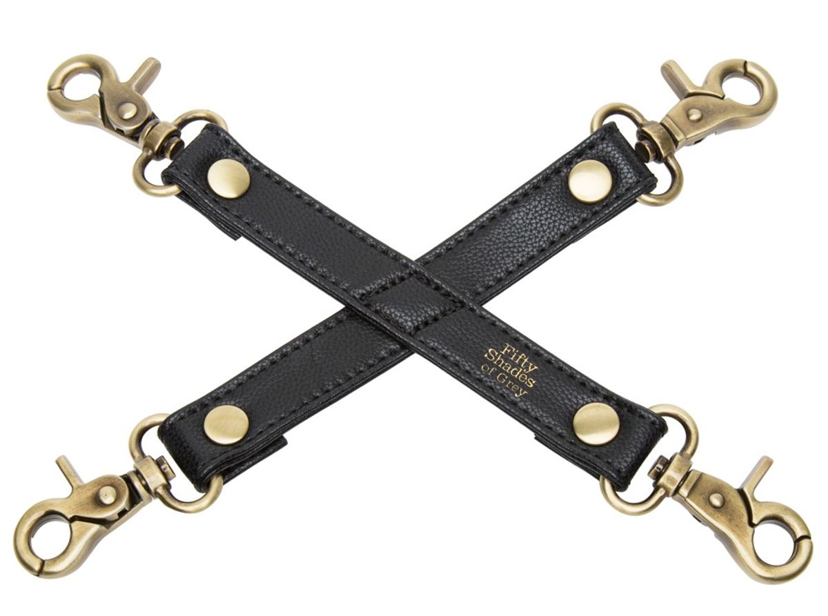 Kors Bound to You Hogtie
